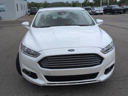 Used 2014 Ford Fusion SE w/ Equipment Group 202A FWD image 10