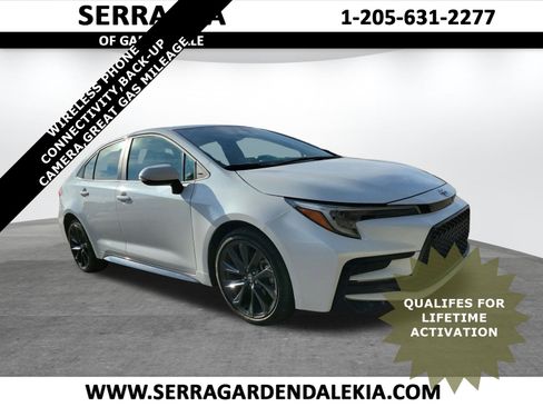 Used 2024 Toyota Corolla SE image 1