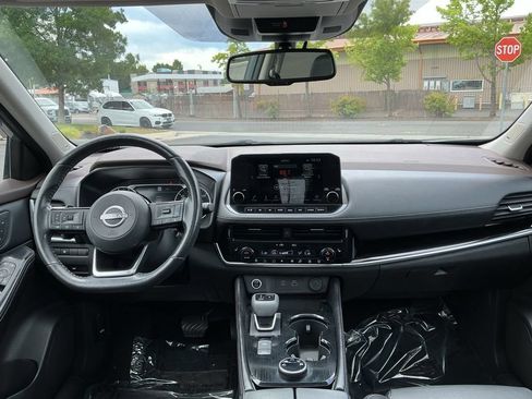Used 2023 Nissan Rogue SL w/ SL Premium Package AWD/4WD image 17