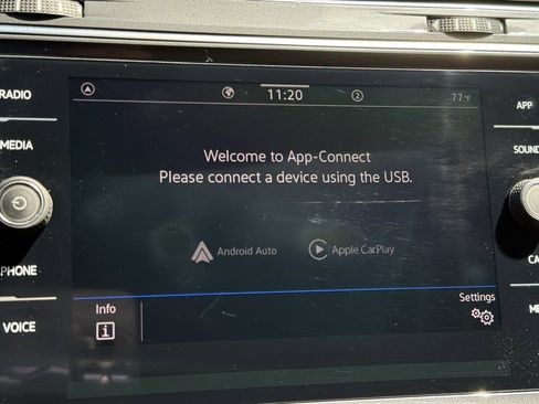 Certified 2024 Volkswagen Tiguan SE R-Line image 11