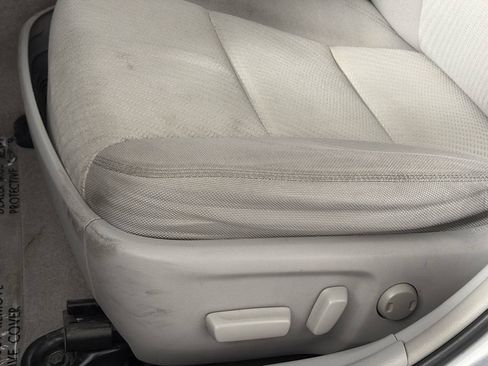 Used 2015 Toyota Camry LE FWD image 18