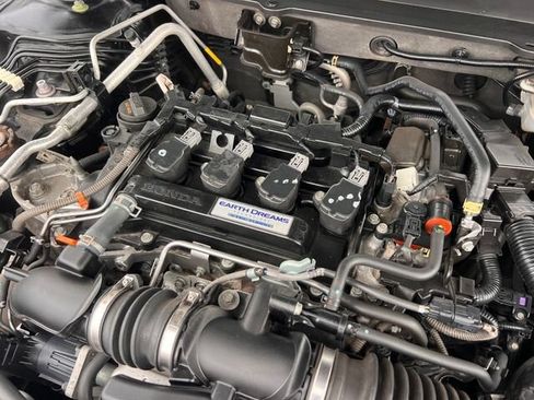 Used 2018 Honda Accord EX image 29
