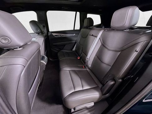 Certified 2024 Cadillac XT6 Luxury AWD/4WD image 20