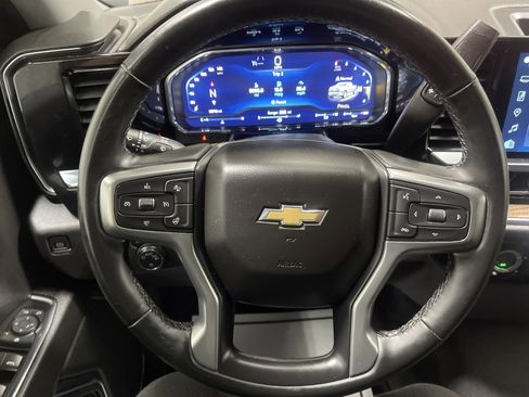 Used 2023 Chevrolet Silverado 1500 LT image 30
