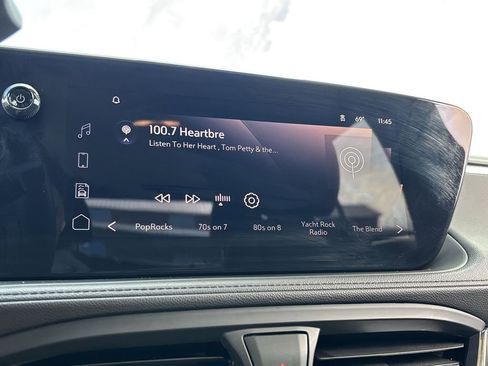 Used 2026 Buick Encore GX Sport Touring image 13