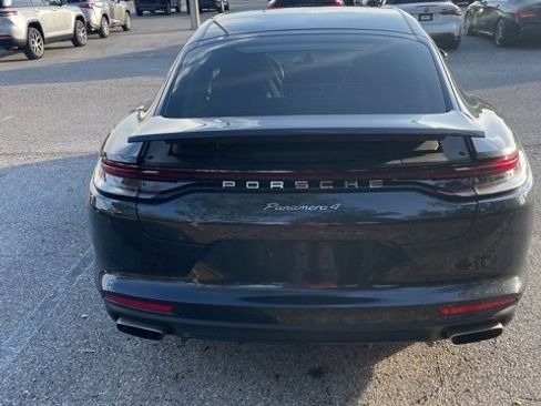 Used 2022 Porsche Panamera 4 w/ Premium Package image 3