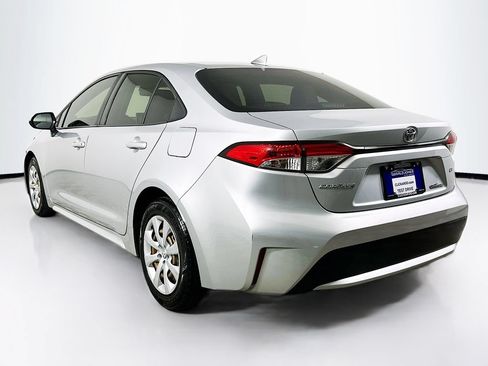 Used 2020 Toyota Corolla LE FWD image 6