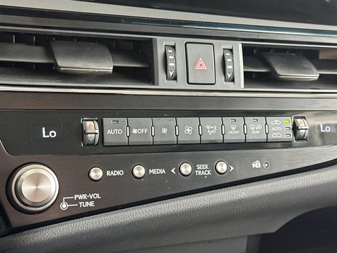 Certified 2025 Lexus ES 350 w/ Accessory Package (Z1) FWD image 24