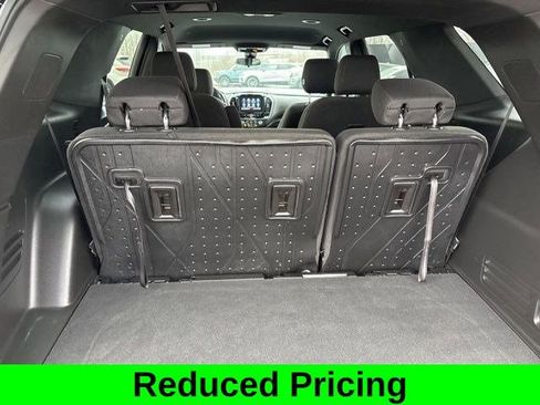 Used 2022 Chevrolet Traverse LT w/ LPO, Floor Liner Package image 36