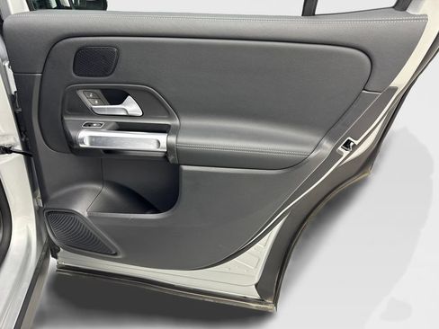 Used 2023 Mercedes-Benz EQB 300 4MATIC w/ Exclusive Package image 40