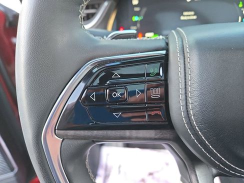 Used 2022 Jeep Grand Cherokee Overland image 19