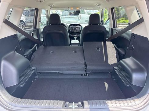 Used 2024 Kia Soul FWD image 21