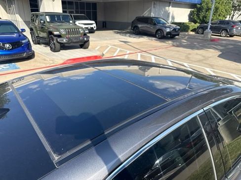 Used 2019 Toyota Camry XSE FWD image 6