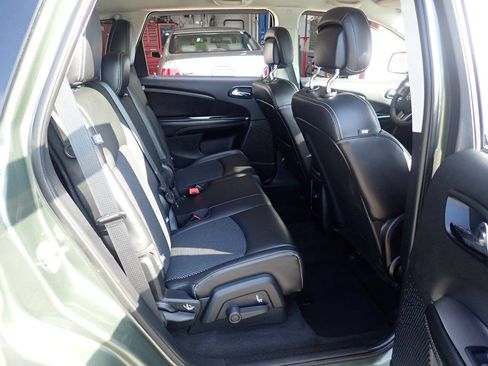 Used 2017 Dodge Journey Crossroad w/ Popular Equipment Group AWD/4WD image 28