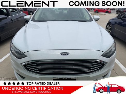 Used 2018 Ford Fusion SE w/ Fusion SE Technology Package FWD image 1