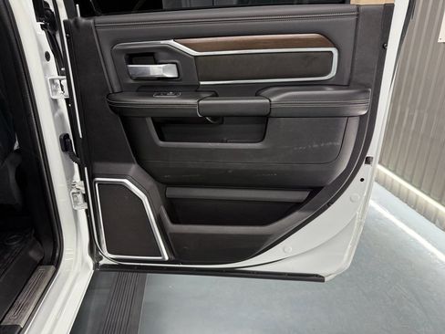 Used 2022 RAM 3500 Laramie image 32