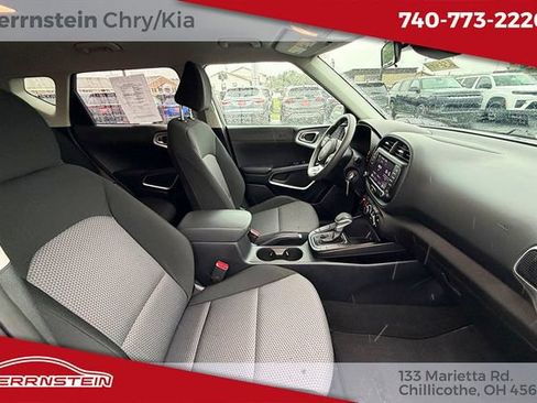 Used 2024 Kia Soul LX w/ Option Group 015 FWD image 28
