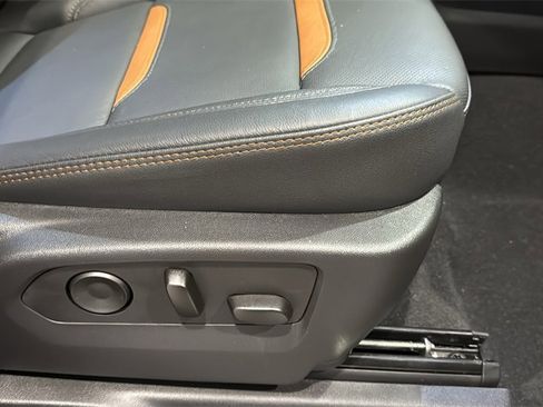 Used 2025 GMC Sierra 1500 AT4 w/ AT4 Premium Package image 13