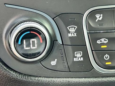 Used 2020 Chevrolet Equinox LT FWD image 9