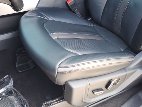 Used 2022 Ford F350 Platinum AWD/4WD image 24