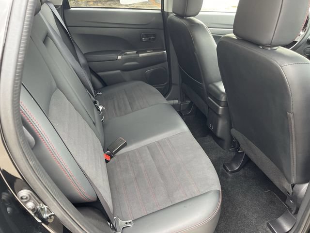 Used 2026 Mitsubishi Outlander Sport SE AWD/4WD image 15