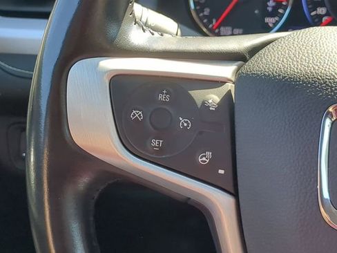 Used 2022 GMC Acadia SLT w/ Elevation Edition image 26