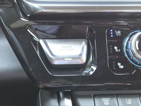 New 2026 GMC Sierra 2500 Denali Ultimate AWD/4WD image 12