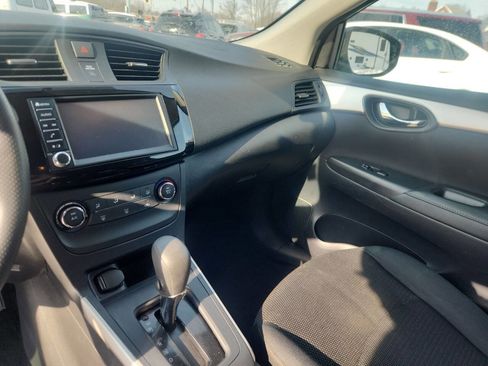 Used 2019 Nissan Sentra S image 17