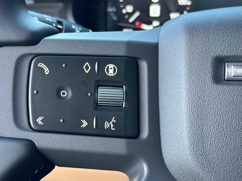 New 2026 Land Rover Defender 110 X-Dynamic SE AWD/4WD image 27