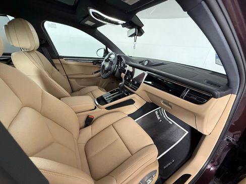 New 2025 Porsche Macan Turbo image 19