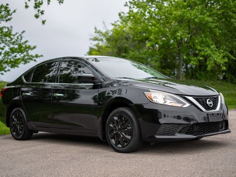 Used 2019 Nissan Sentra S FWD image 3