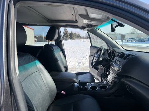 Used 2008 Toyota Highlander Sport image 34