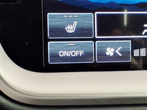 Used 2025 Subaru Outback Limited image 19