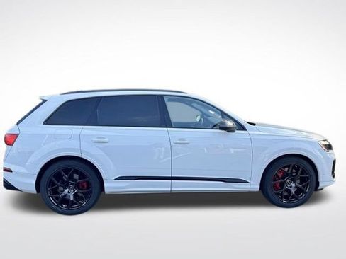 Certified 2025 Audi SQ7 Prestige AWD/4WD image 11