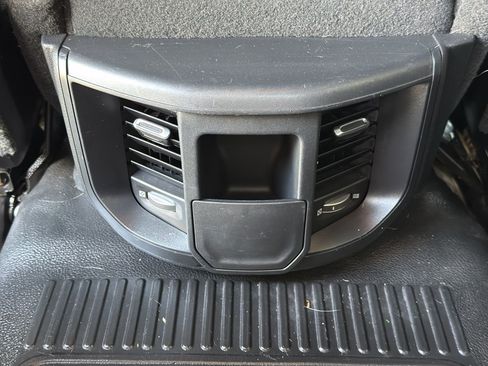 Used 2024 RAM 2500 Tradesman w/ Chrome Appearance Group AWD/4WD image 25