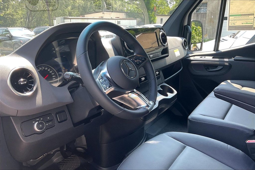 New 2026 Mercedes-Benz Sprinter 2500 image 5