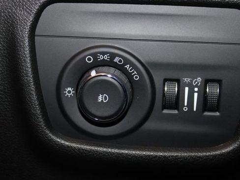 Used 2024 Jeep Grand Cherokee L Limited image 26