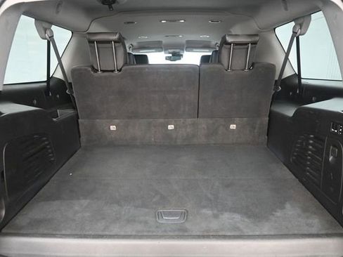 Used 2020 Chevrolet Suburban Premier AWD/4WD image 37