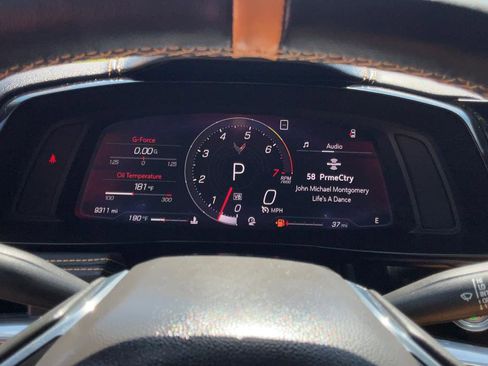 Certified 2020 Chevrolet Corvette Stingray Preferred Cpe w/ 2LT Preferred Equipment Group RWD image 14