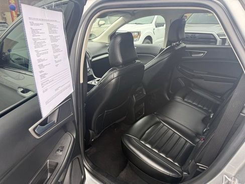 Used 2023 Ford Edge SEL image 10