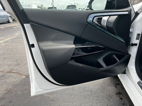 New 2026 BMW X3 M50 w/ Premium Package image 10