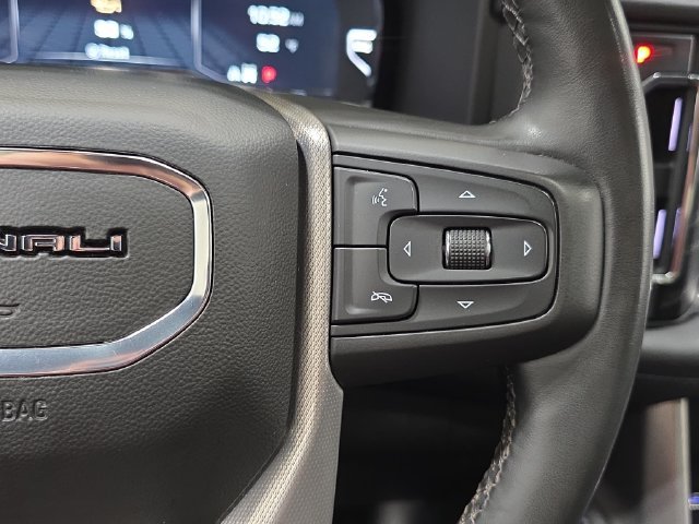 Used 2023 GMC Yukon Denali AWD/4WD image 17
