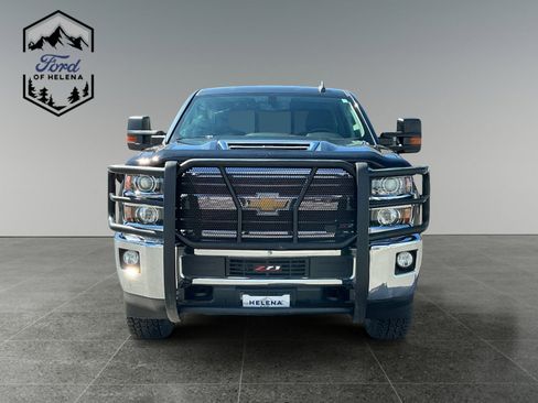 Used 2019 Chevrolet Silverado 2500 LT w/ LT Convenience Package image 8