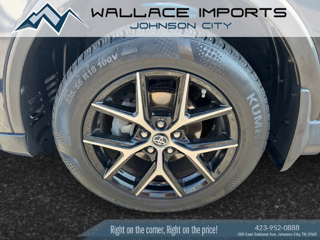 Used 2017 Toyota RAV4 SE AWD/4WD image 9