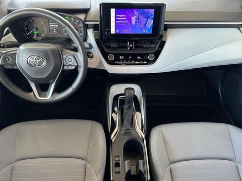 Used 2024 Toyota Corolla SE image 27