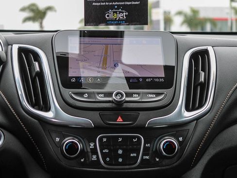 Used 2019 Chevrolet Equinox Premier AWD/4WD image 13