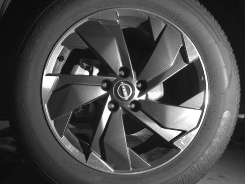 Used 2025 Nissan Rogue SV image 12