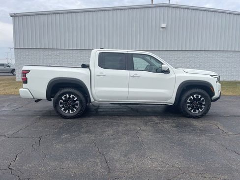 Used 2022 Nissan Frontier PRO-4X image 17