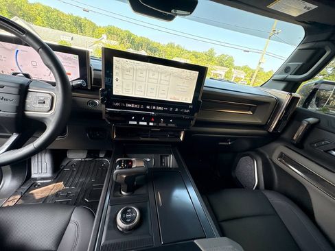 Used 2025 GMC Hummer EV 2X AWD/4WD image 21
