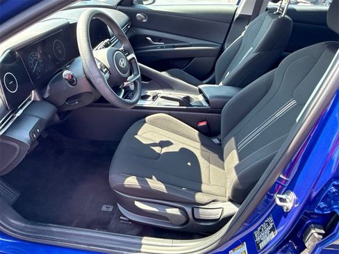 Used 2024 Hyundai Elantra SEL image 9